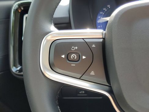 Certified 2026 Volvo XC40 B5 Plus AWD/4WD image 21