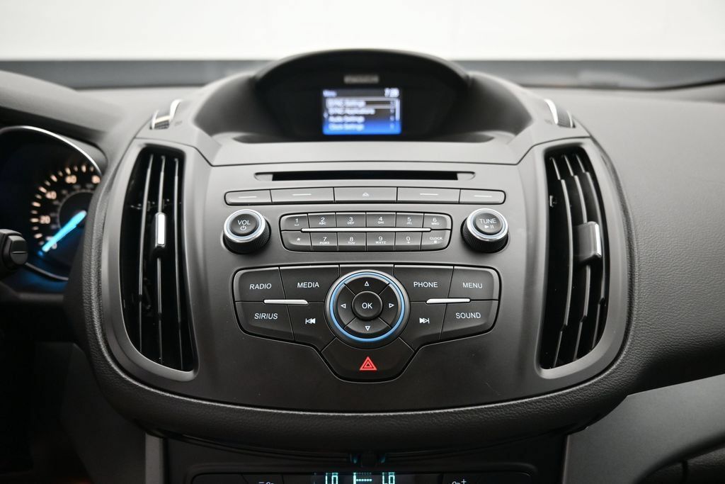 Used 2017 Ford Escape SE AWD/4WD image 19