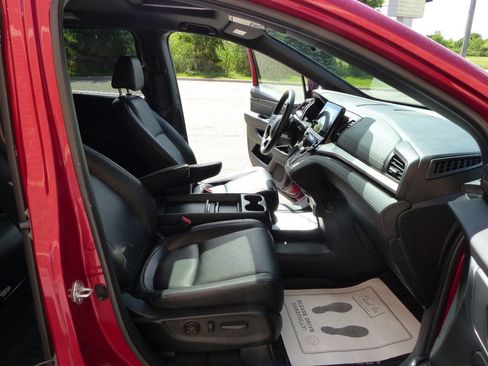 Used 2023 Honda Odyssey Sport image 54