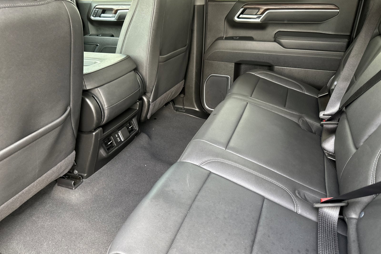 Certified 2025 GMC Sierra 1500 SLT RWD image 13