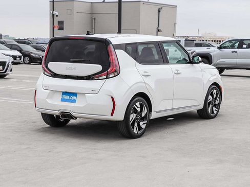 Used 2023 Kia Soul GT-Line FWD image 6