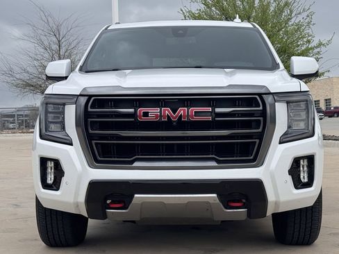 Used 2021 GMC Yukon AT4 w/ AT4 Premium Plus Package image 7