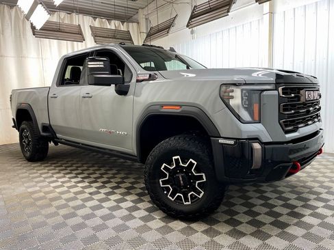 Used 2024 GMC Sierra 2500 AT4X image 57