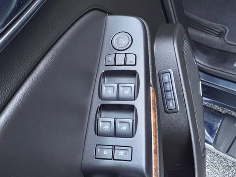 Used 2019 Chevrolet Tahoe Premier image 18