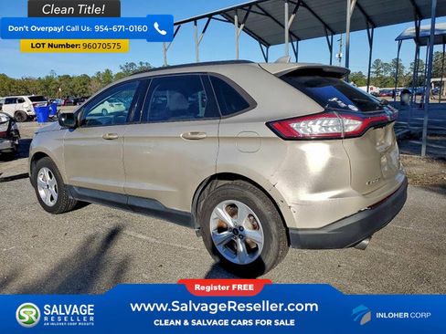 Used 2017 Ford Edge SE image 3
