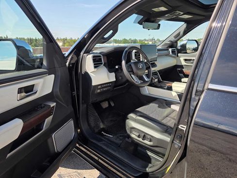 Used 2024 Toyota Tundra Capstone AWD/4WD image 19