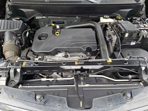Used 2023 Chevrolet Equinox Premier image 28