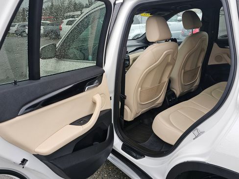 Used 2018 BMW X1 xDrive28i image 15