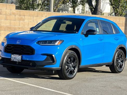 Certified 2026 Honda HR-V Sport image 8