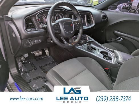 Used 2015 Dodge Challenger R/T RWD image 14