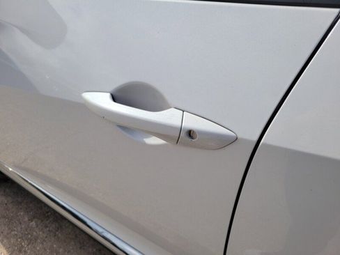 Used 2020 Acura RDX FWD w/ Advance Package image 11