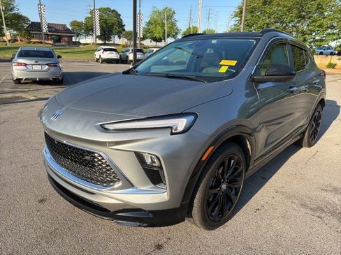 Used 2024 Buick Encore GX Sport Touring w/ Experience Buick Package image 8