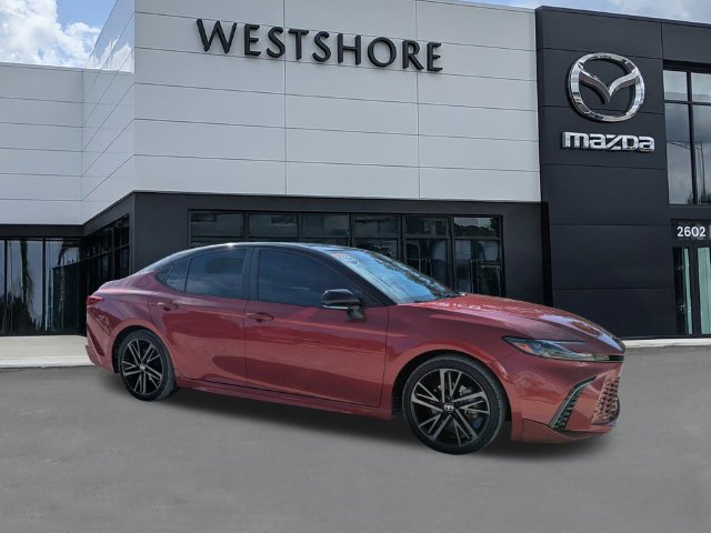 Used 2025 Toyota Camry XSE FWD image 1
