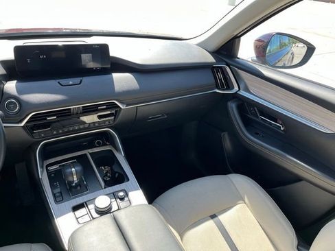 Used 2024 MAZDA CX-90 Plug-In Hybrid w/ Premium Pkg AWD/4WD image 11