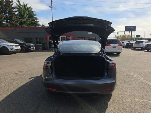Used 2022 Tesla Model 3 Long Range AWD/4WD image 11