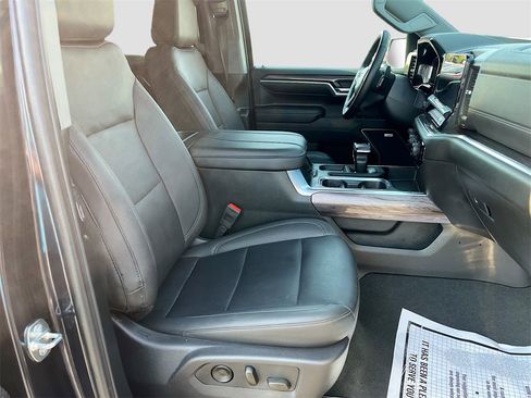 Used 2024 Chevrolet Silverado 1500 LTZ image 29