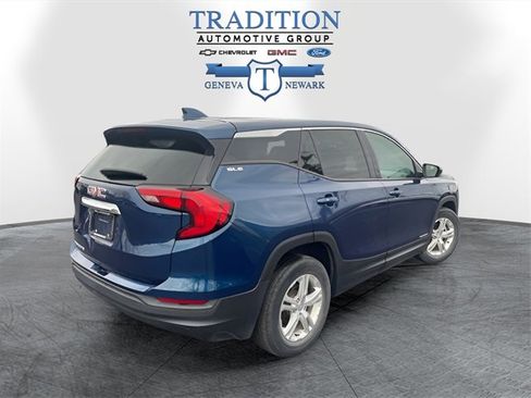 Used 2020 GMC Terrain SLE w/ LPO, Floor Liner Package image 5