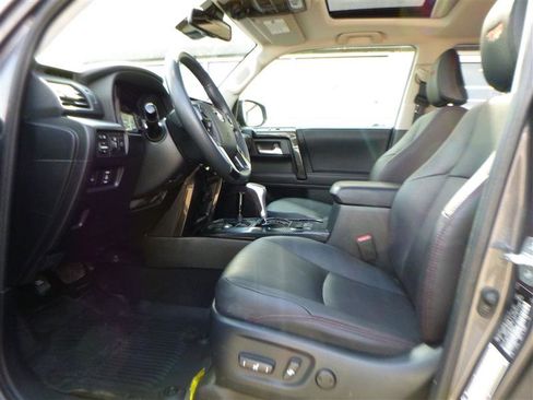 Used 2021 Toyota 4Runner TRD Off-Road Premium w/ Moonroof Package AWD/4WD image 5