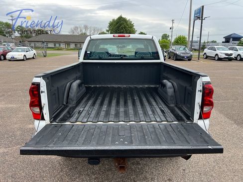 Used 2005 Chevrolet Silverado 2500 LS AWD/4WD image 14