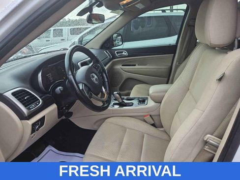 Used 2021 Jeep Grand Cherokee Laredo AWD/4WD image 6