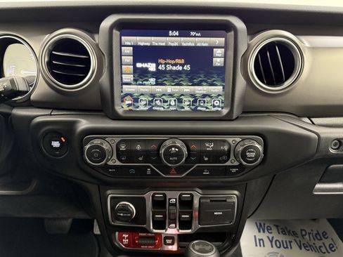 Used 2021 Jeep Wrangler Unlimited Rubicon 4xe w/ Dual Top Group image 29