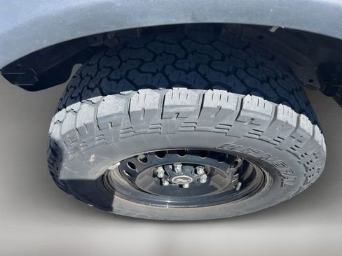 Used 2022 Ford Bronco Black Diamond image 7