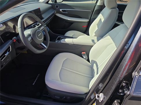 New 2026 Hyundai Sonata SEL image 3