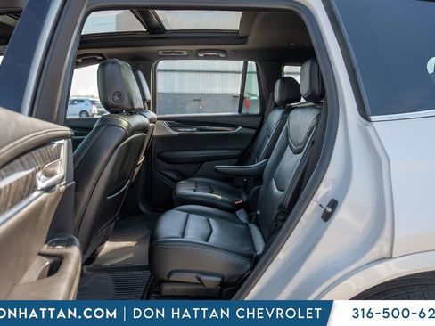 Used 2021 Cadillac XT6 Premium Luxury w/ LPO, Floor Liner Package AWD/4WD image 19