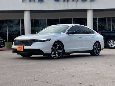 Used 2023 Honda Accord Sport image 1