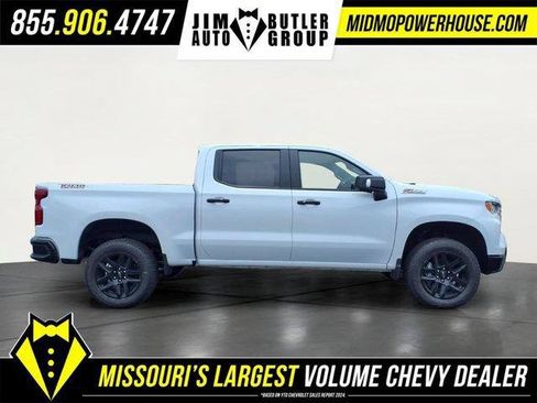 New 2026 Chevrolet Silverado 1500 LT Trail Boss w/ LT Trail Boss Premium Package AWD/4WD image 2
