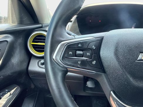 Used 2024 Chevrolet Trax LT w/ Driver Confidence Package FWD image 25