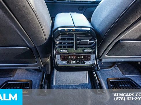 Used 2023 BMW iX xDrive50 image 30