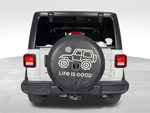 Used 2019 Jeep Wrangler Sport S image 5