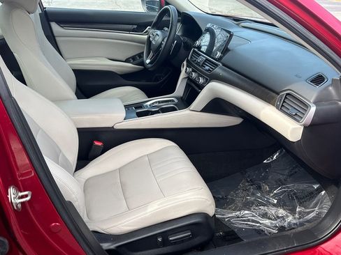 Used 2020 Honda Accord Touring image 8