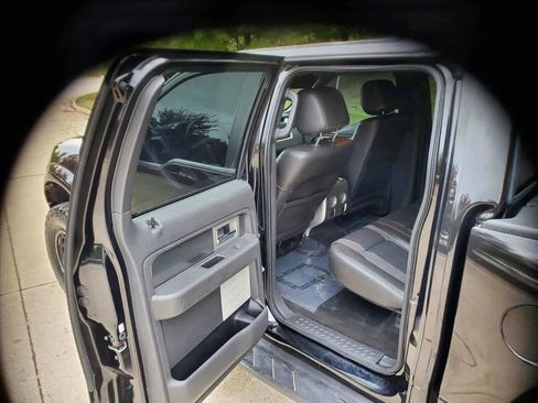 Used 2013 Ford F150 Raptor w/ Luxury Equipment Group image 31