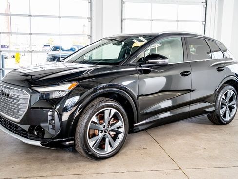 Used 2022 Audi Q4 e-tron Premium Plus image 11