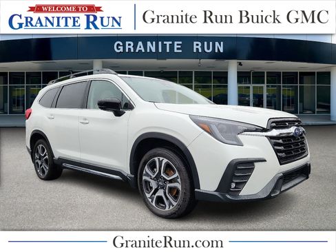 Used 2024 Subaru Ascent Limited w/ Technology Package image 1