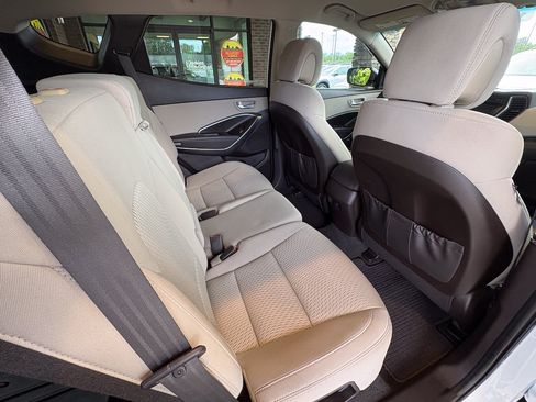 Used 2017 Hyundai Santa Fe Sport FWD image 28