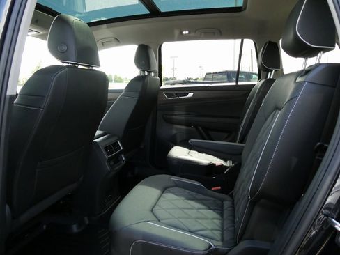 New 2026 Volkswagen Atlas SEL Premium R-Line image 39