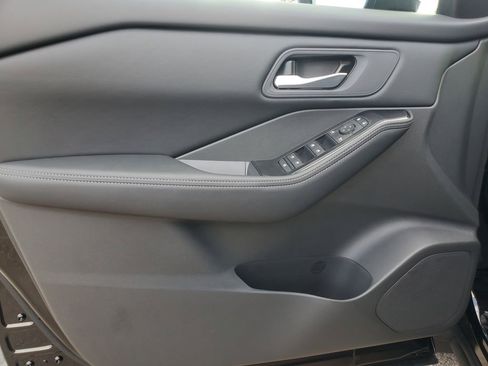 New 2026 Nissan Rogue SV image 9