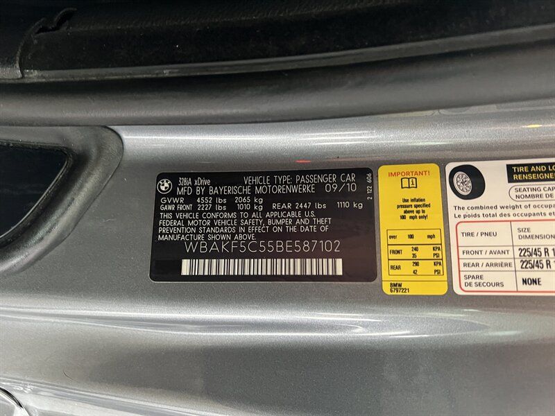 Used 2011 BMW 328i xDrive Coupe AWD/4WD image 31