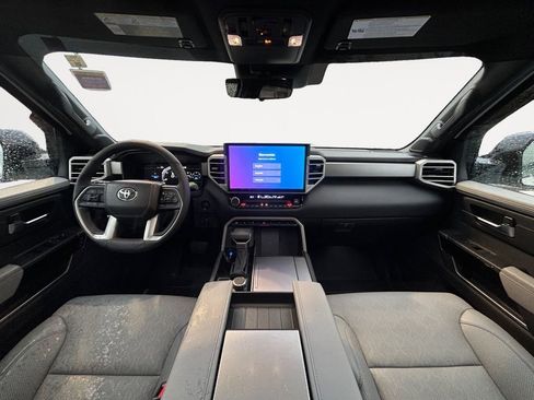 Used 2025 Toyota Sequoia Limited image 14