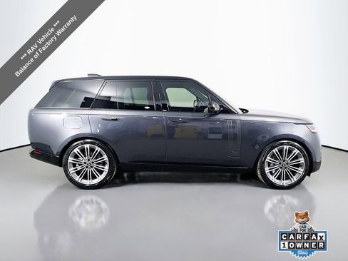 Used 2024 Land Rover Range Rover SE image 4