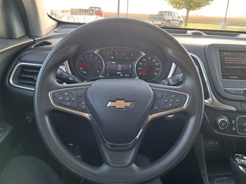 Used 2020 Chevrolet Equinox LT image 18