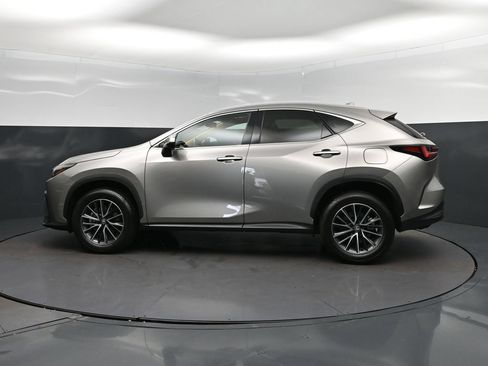 Used 2025 Lexus NX 250 FWD w/ Towing Package (2000 Lbs) image 4
