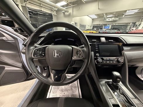 Used 2020 Honda Civic EX image 10