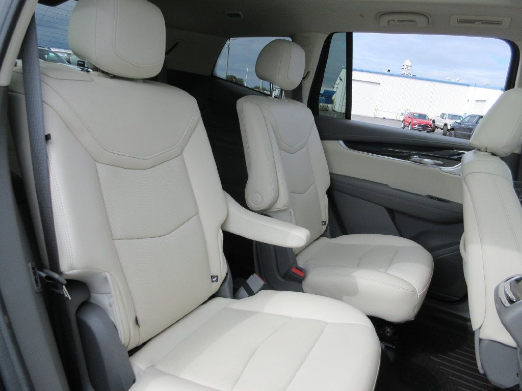 Certified 2021 Cadillac XT6 Premium Luxury FWD image 23