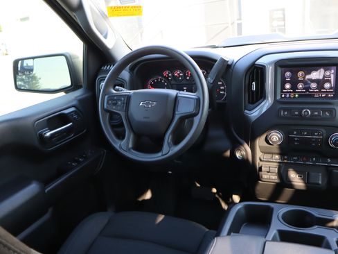 Used 2024 Chevrolet Silverado 1500 Custom Trail Boss AWD/4WD image 14