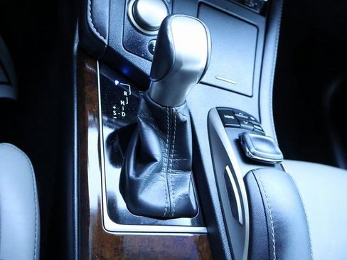 Used 2017 Lexus ES 350 w/ Ultra Luxury Package image 32