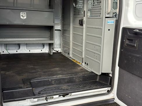 Used 2019 Ford Transit 250 130 Low Roof image 15